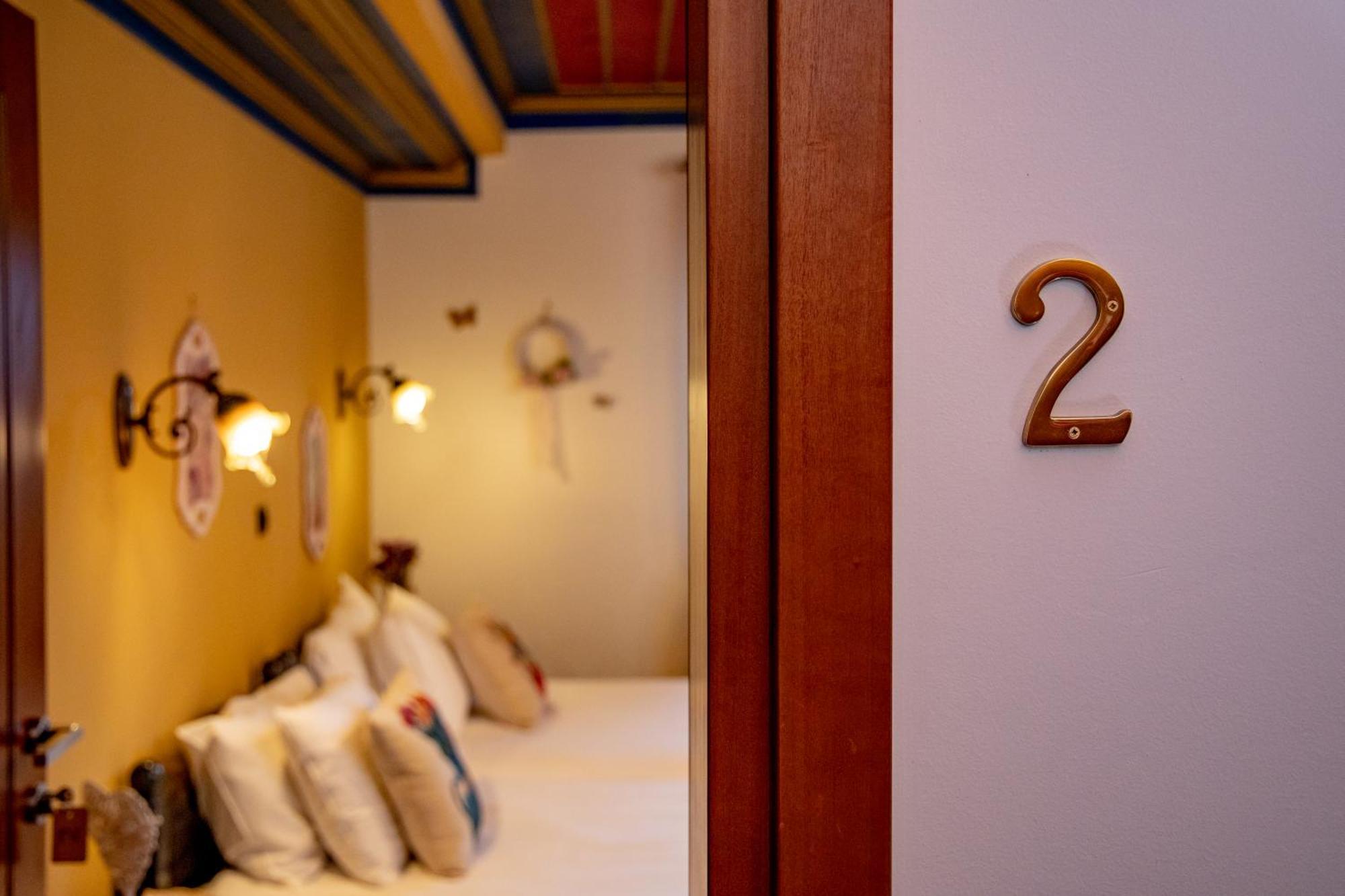 Arktouros Hotel Monodendri Esterno foto
