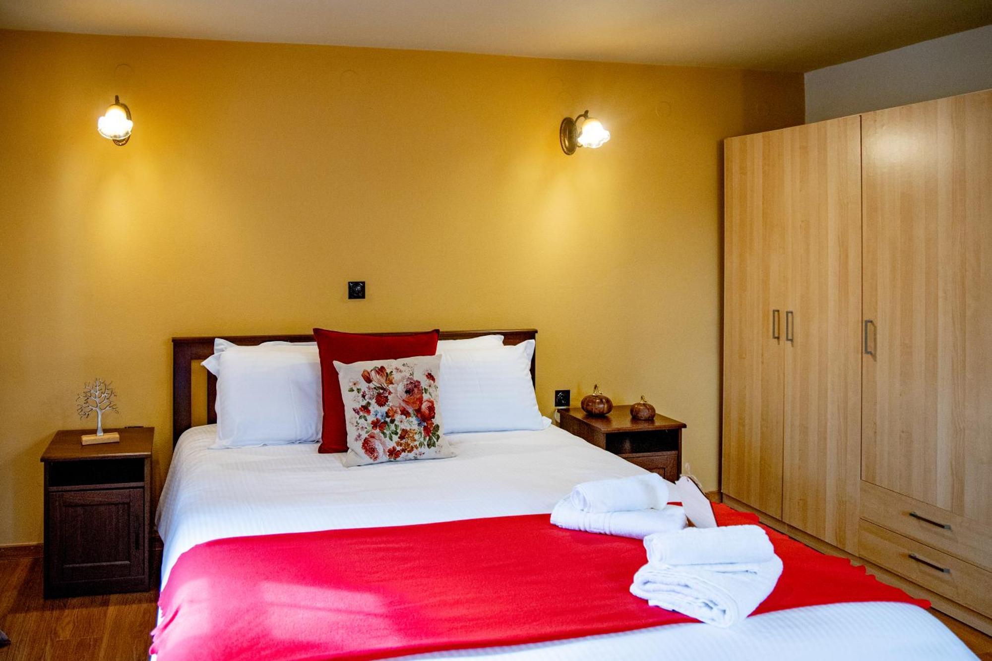 Arktouros Hotel Monodendri Esterno foto