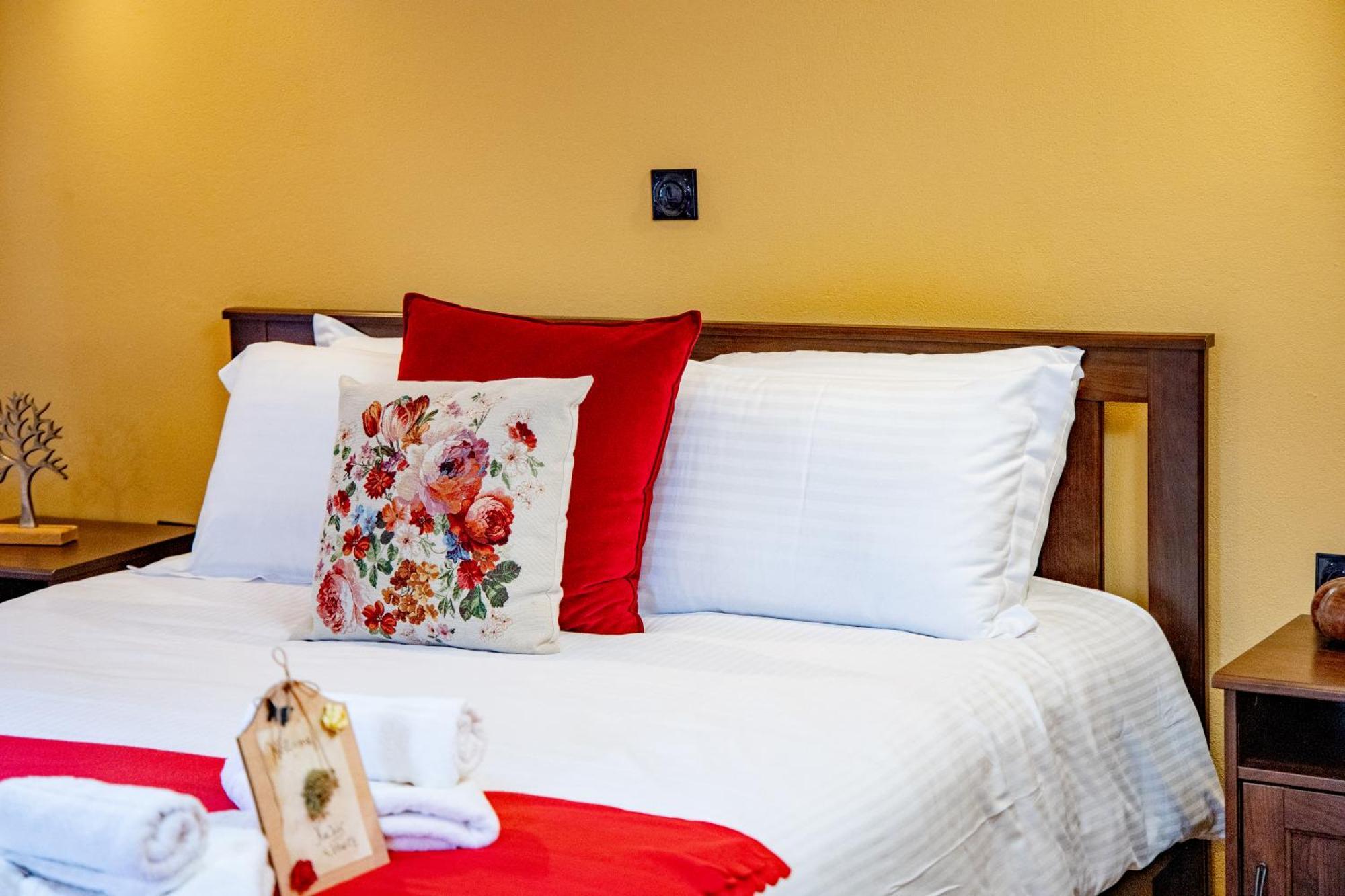 Arktouros Hotel Monodendri Esterno foto