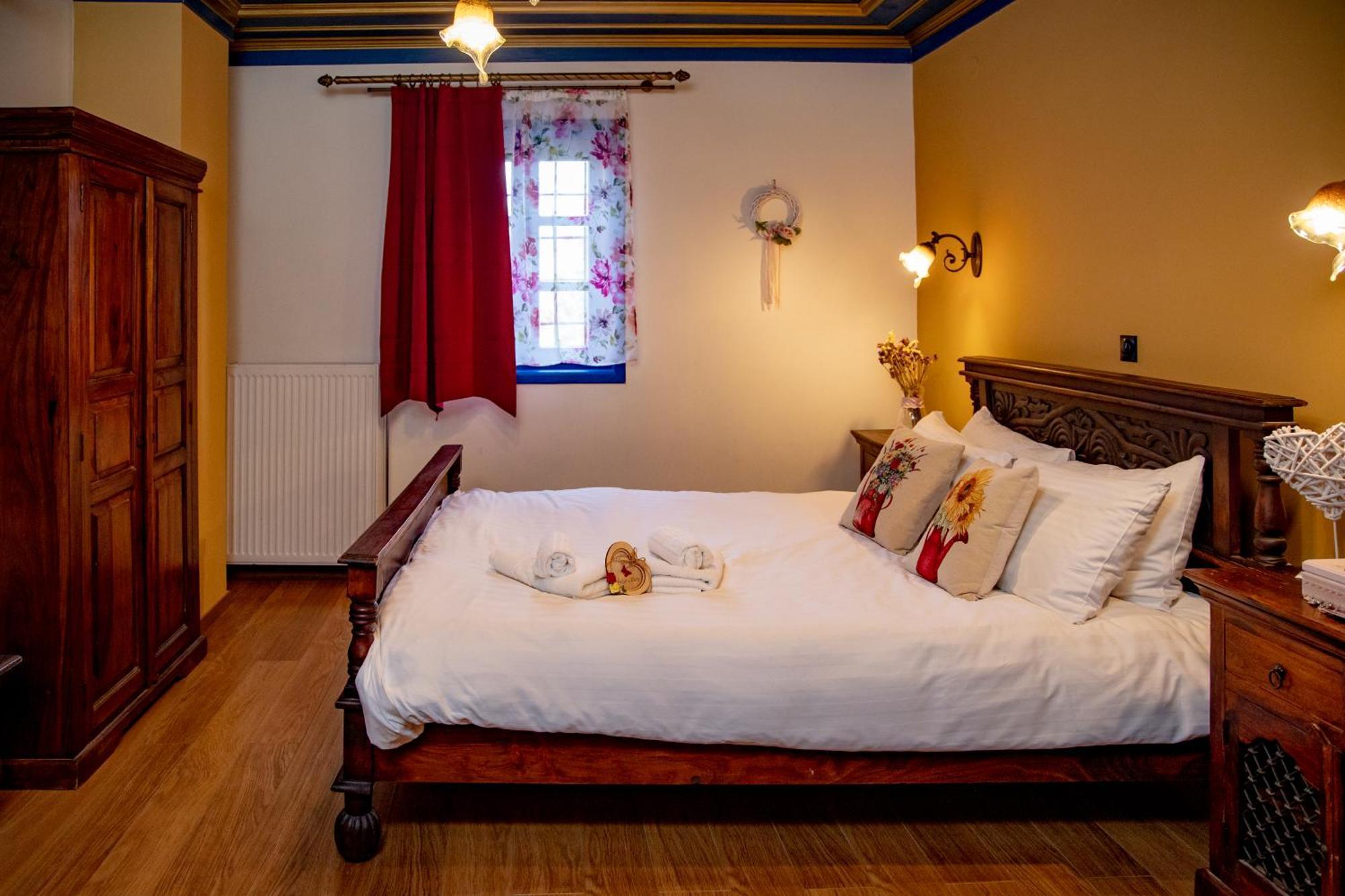Arktouros Hotel Monodendri Esterno foto