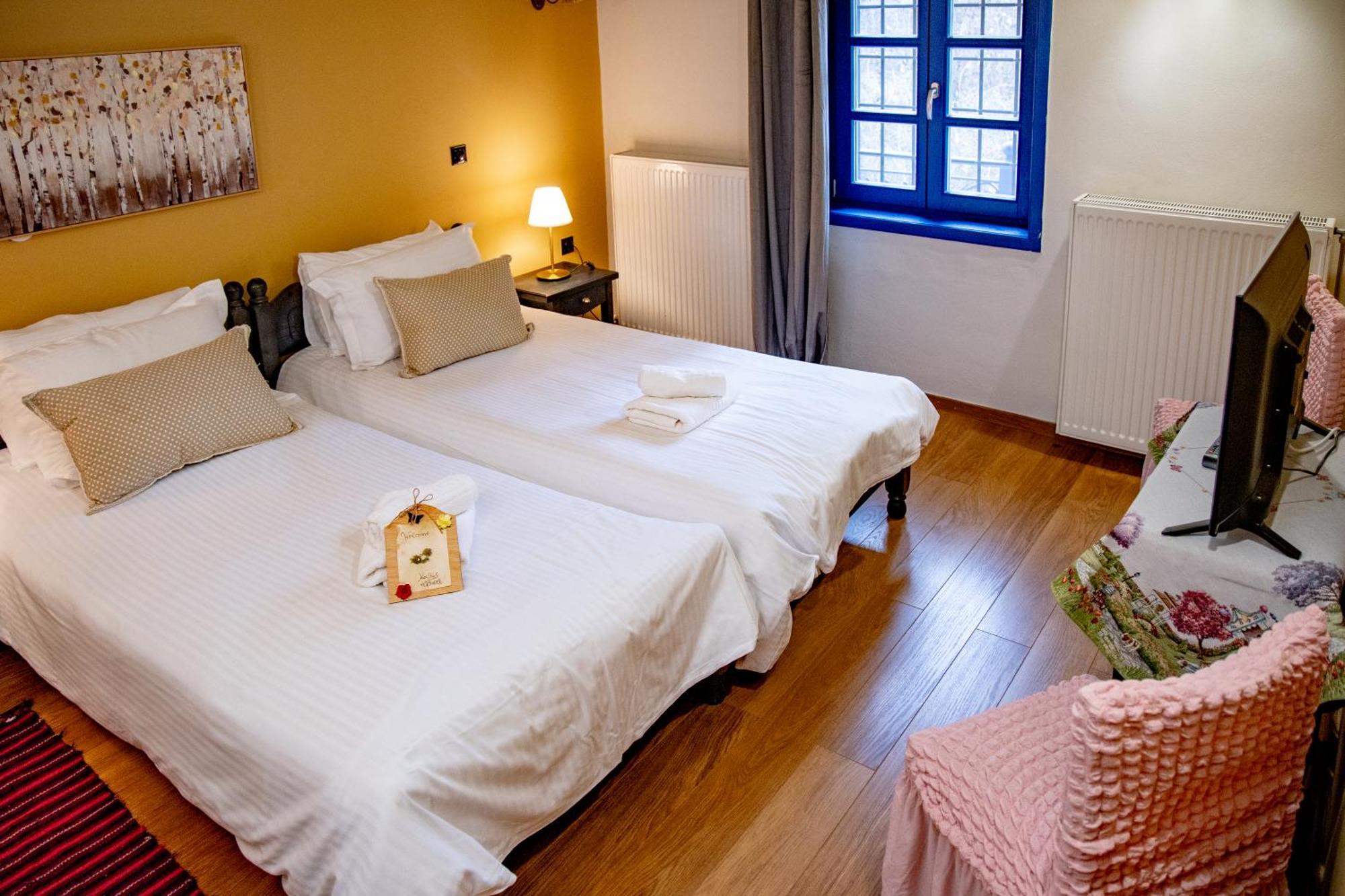 Arktouros Hotel Monodendri Esterno foto