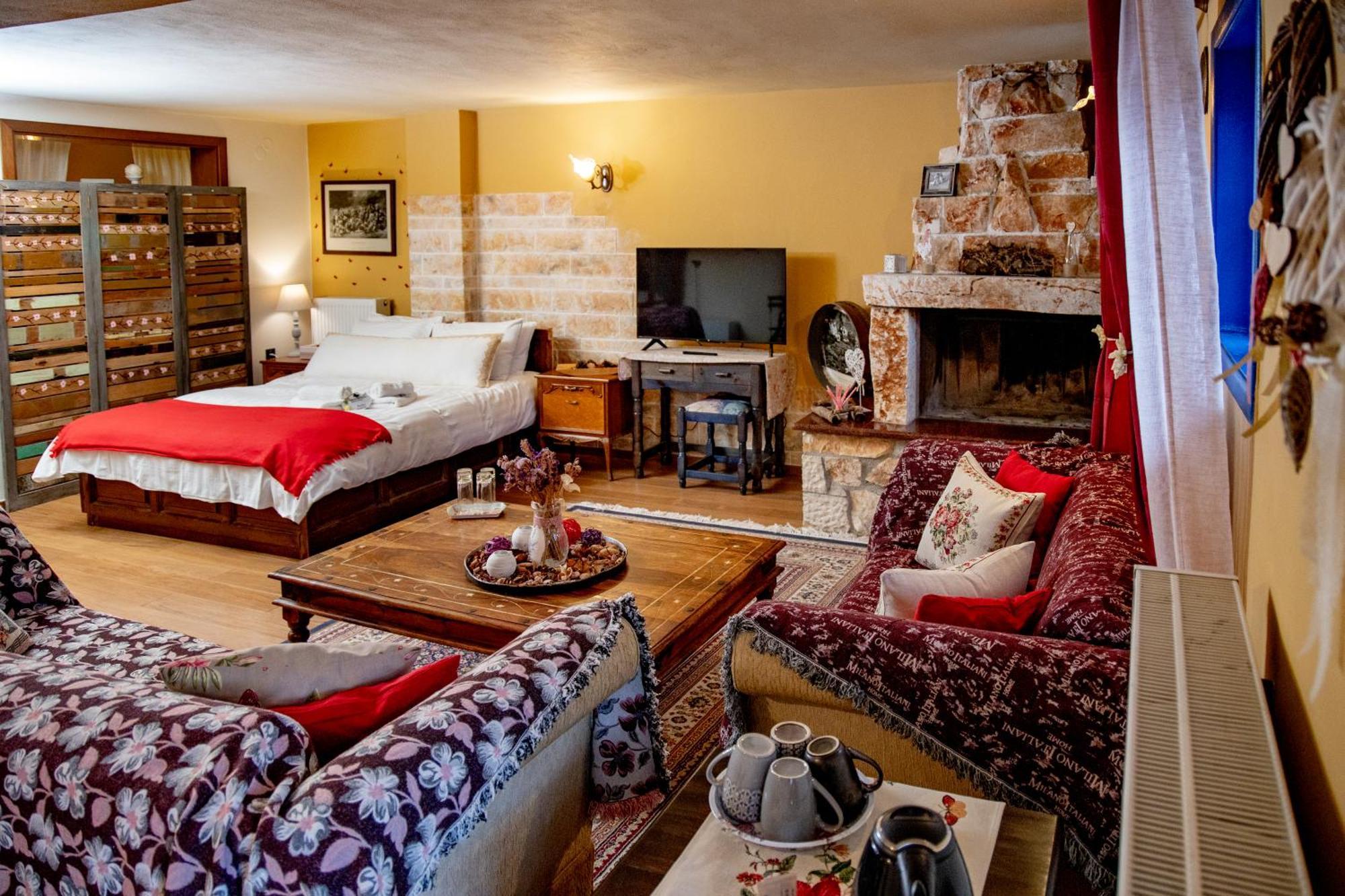 Arktouros Hotel Monodendri Esterno foto