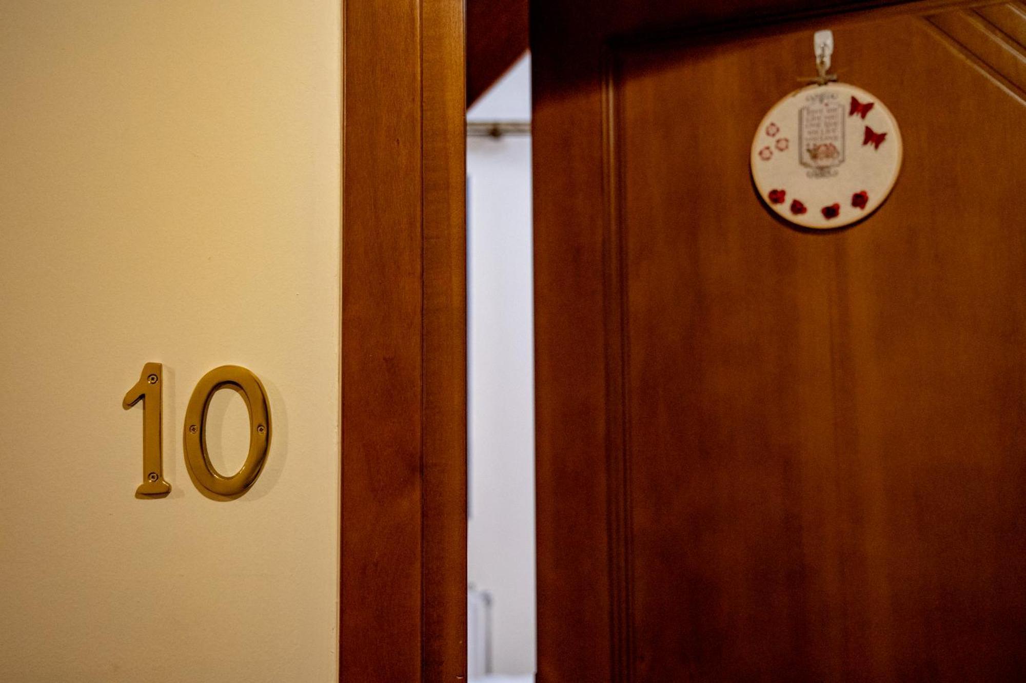 Arktouros Hotel Monodendri Esterno foto